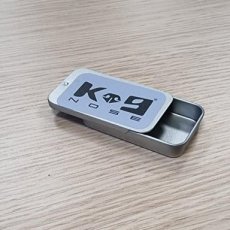 2062 Magnetische Trainingsbox met schuifdeksel K9-NOSE